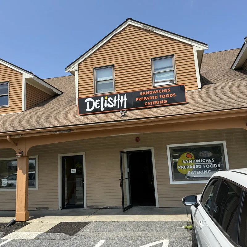 Delishh storefront at 41 Meetinghouse Lane in Sagamore Beach, Massachusetts